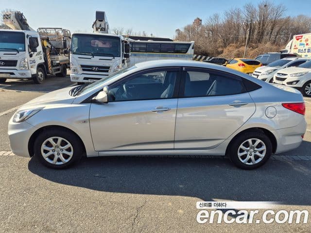 Hyundai Accent(новый кузов / новое поколение) дизель 1.6 VGT Smart, 2014 13