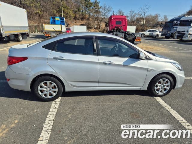 Hyundai Accent(новый кузов / новое поколение) дизель 1.6 VGT Smart, 2014 14