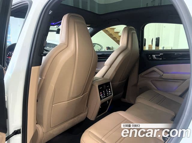 Porsche Cayenne (PO536) 3.0 купе, 2020 17