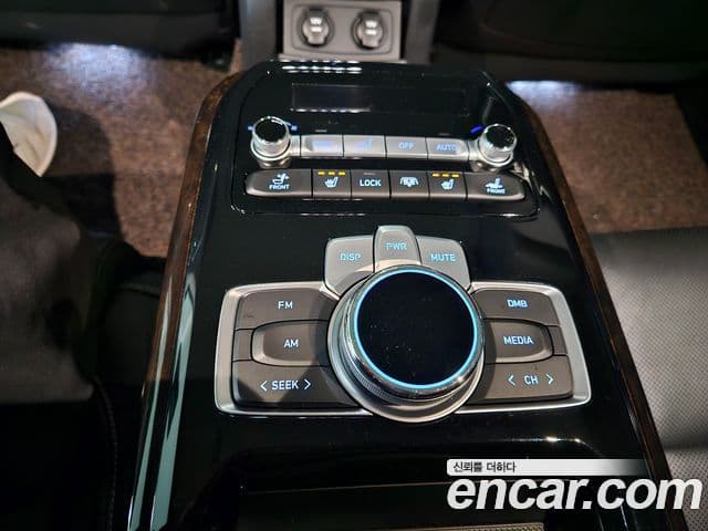 Genesis G90 Premium Luxury, 2021 16