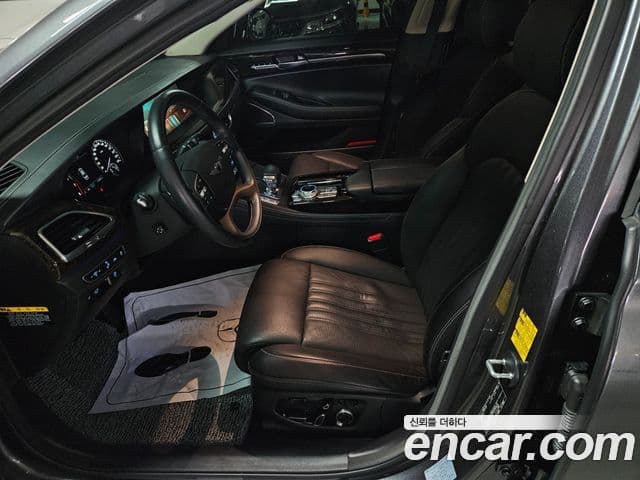 Genesis G90 Premium Luxury, 2021 18