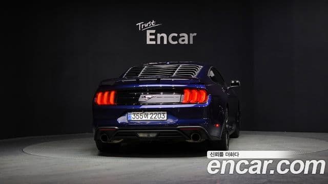 Ford Mustang купе, 2019 4