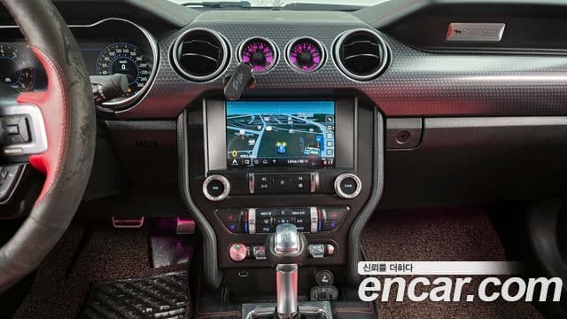 Ford Mustang купе, 2019 14