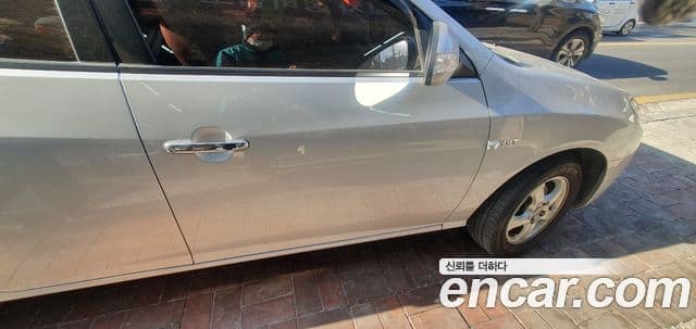 Hyundai Avante MD M16 GDI Deluxe, 2010 3