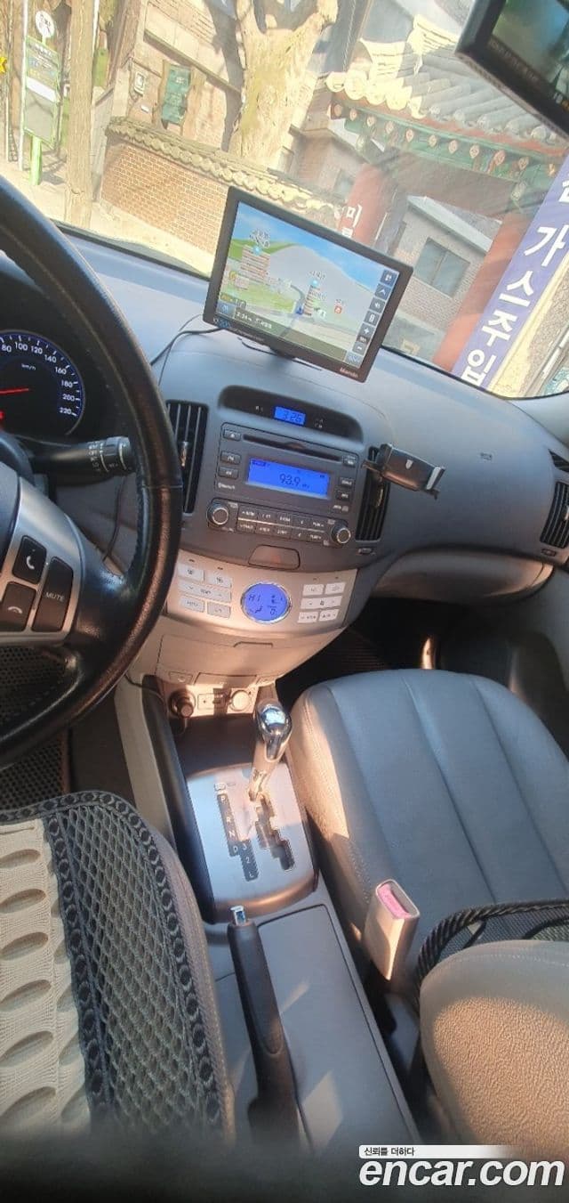 Hyundai Avante MD M16 GDI Deluxe, 2010 15