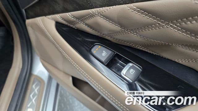 Kia K8 гибрид Signature, 2022 18