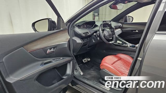 Peugeot 5008 2세대 1.2 Pure Tech GT, 2024 10