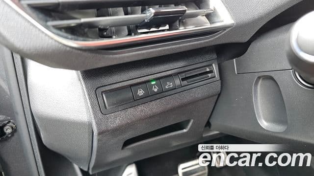 Peugeot 5008 2세대 1.2 Pure Tech GT, 2024 14