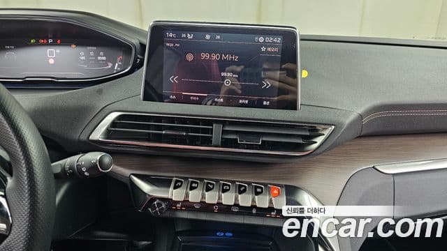 Peugeot 5008 2세대 1.2 Pure Tech GT, 2024 15