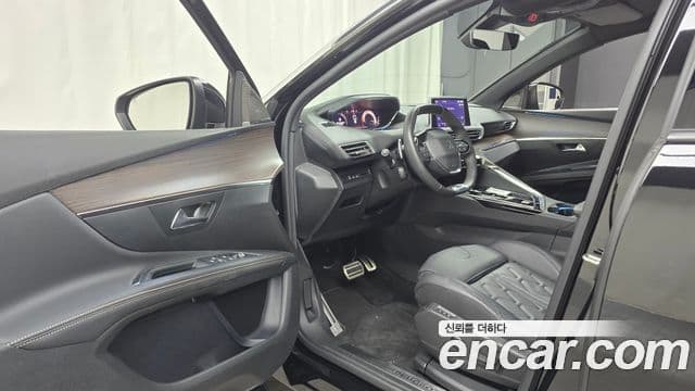 Peugeot 5008 2세대 1.2 Pure Tech GT, 2024 10