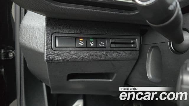 Peugeot 5008 2세대 1.2 Pure Tech GT, 2024 17