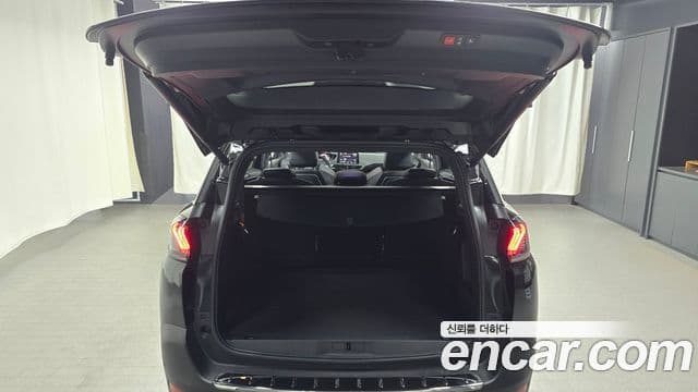 Peugeot 5008 2세대 1.2 Pure Tech GT, 2024 20