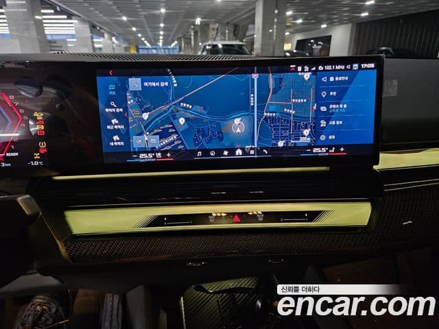 BMW M5 (G90) M5 седан, 2025 16