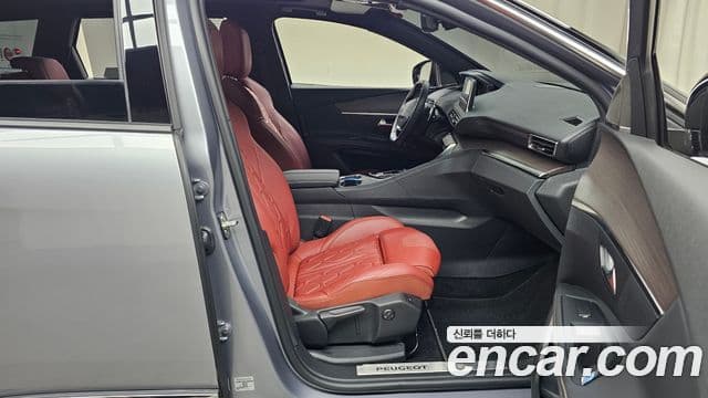 Peugeot 5008 2세대 1.2 Pure Tech GT, 2024 11