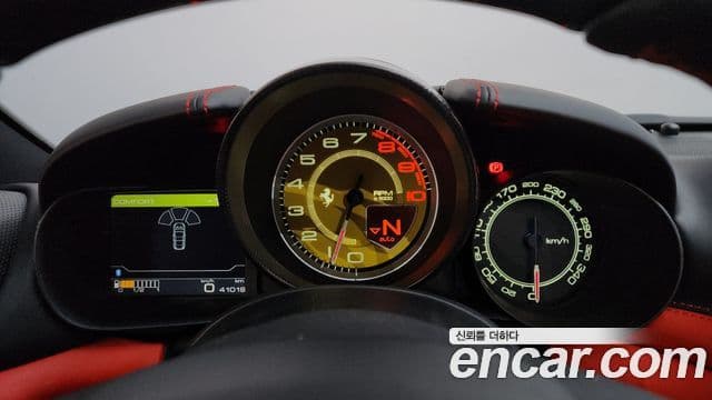 Ferrari 캘리포니아 T 3.9 V8, 2016 8