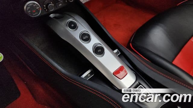 Ferrari 캘리포니아 T 3.9 V8, 2016 9