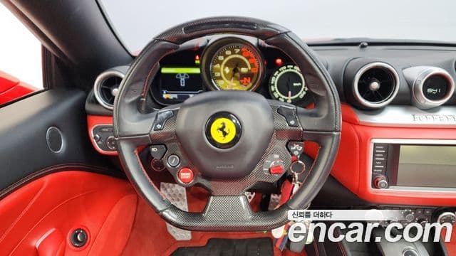 Ferrari 캘리포니아 T 3.9 V8, 2016 13