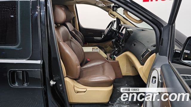 Hyundai Grand Starex 4WD лимузин, 2015 11