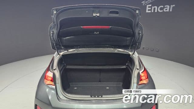 Hyundai Veloster (JS) Modern, 2019 19