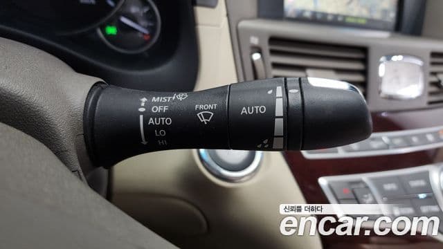 Infiniti Q70 Style, 2017 18