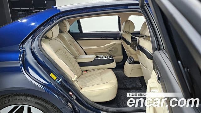 Genesis G90 Premium Luxury, 2019 11