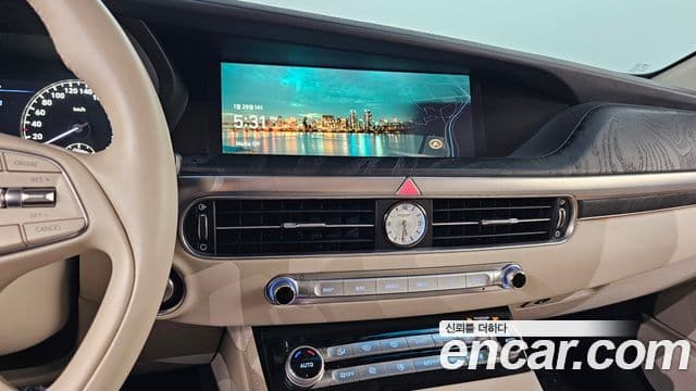 Genesis G90 Premium Luxury, 2019 17