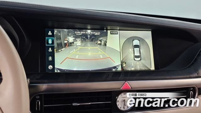 Genesis G90 Premium Luxury, 2019 18