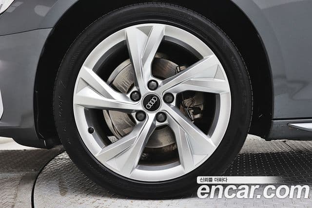 Audi A4 (B9) Premium, 2021 все фото