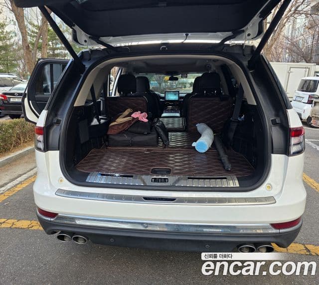 Lincoln Aviator 2세대 3.0 Reserve AWD, 2021 4