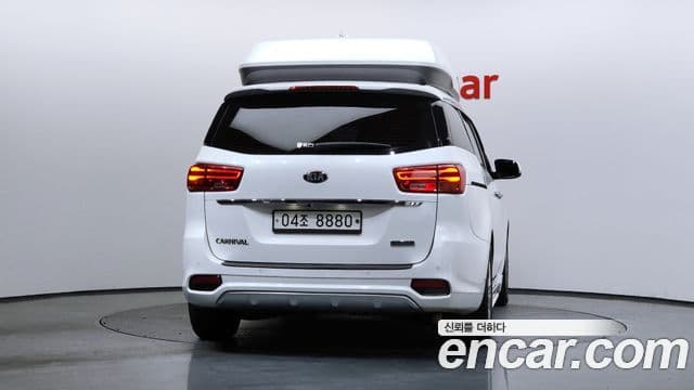 Kia The / новый New Carnival Noblesse Special, 2019 4