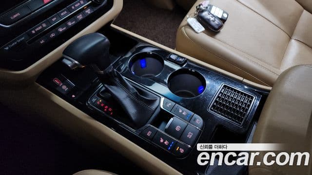 Kia The / новый New Carnival Noblesse Special, 2019 9