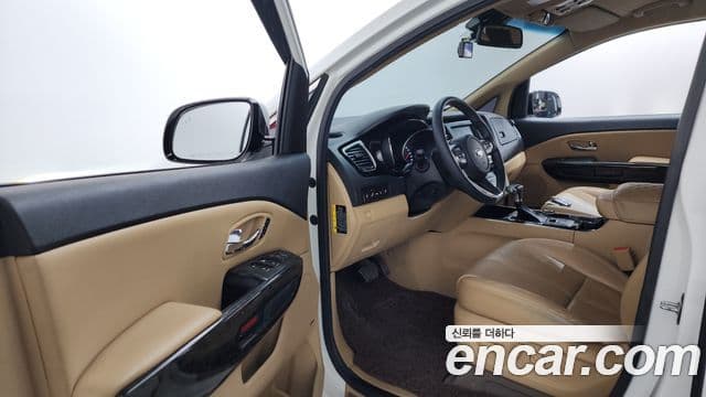 Kia The / новый New Carnival Noblesse Special, 2019 10