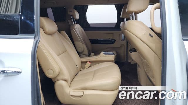 Kia The / новый New Carnival Noblesse Special, 2019 12