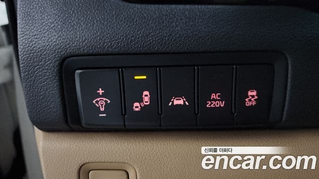 Kia The / новый New Carnival Noblesse Special, 2019 16