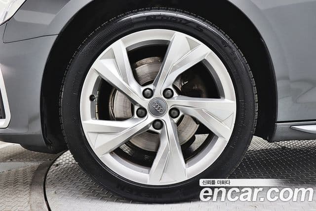 Audi A4 (B9) Premium, 2021 все фото