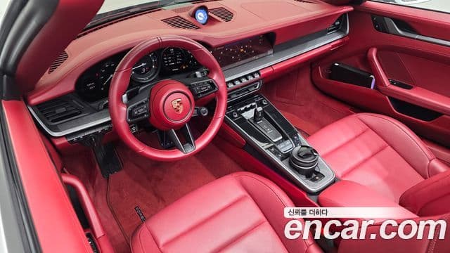 Porsche 911 (992) Carrera 4 кабриолет, 2024 7