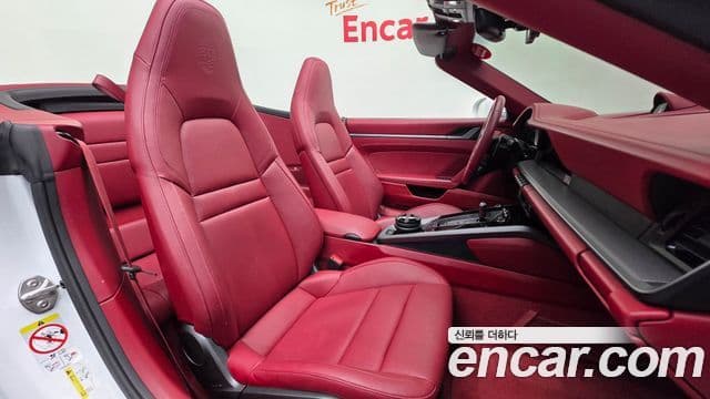 Porsche 911 (992) Carrera 4 кабриолет, 2024 10