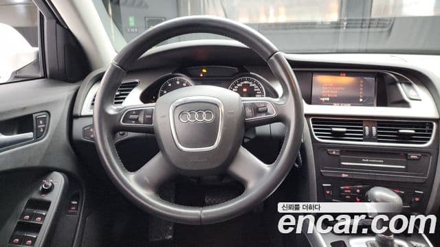 Audi New A4 B8, 2011 13