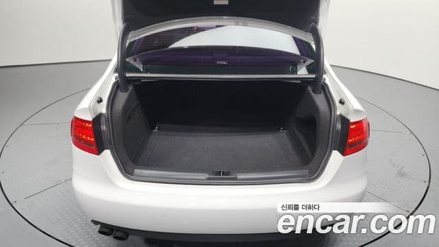 Audi New A4 B8, 2011 20