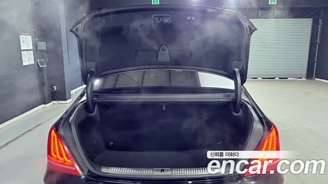 Genesis EQ900 Prestige, 2016 18