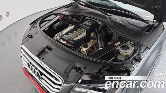 Audi New A8 D4, 2011 6