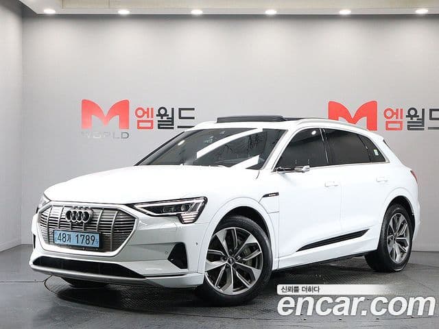 Audi e-Tron, 2022 1