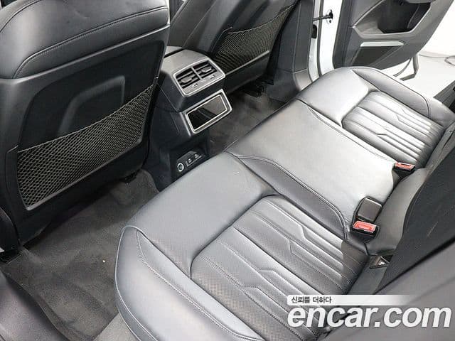 Audi e-Tron, 2022 15