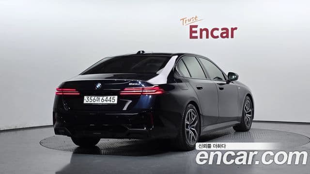 BMW 5시리즈 (G60) 523d M Sport, 2024 2