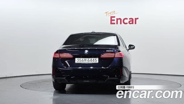 BMW 5시리즈 (G60) 523d M Sport, 2024 4