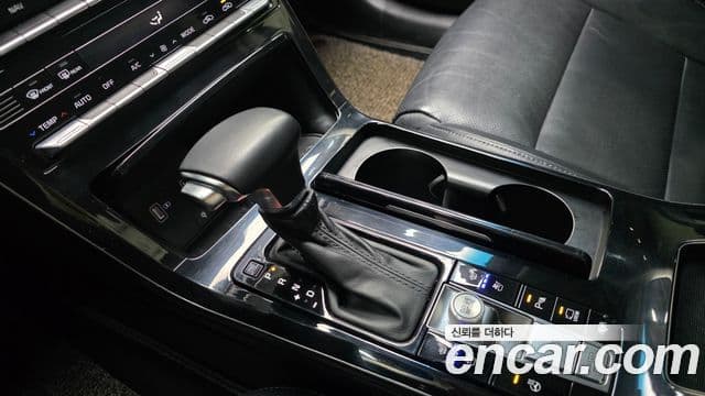 Kia K7 Premier 3.0 LPI Prestige(арендный автомобиль), 2020 9