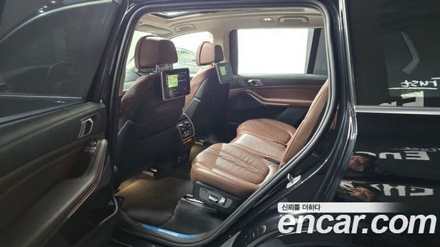 BMW X7 (G07) xDrive 40i Design Pure Excellence 7인승, 2021 11