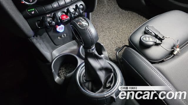 Mini Cooper 3세대, 2015 9