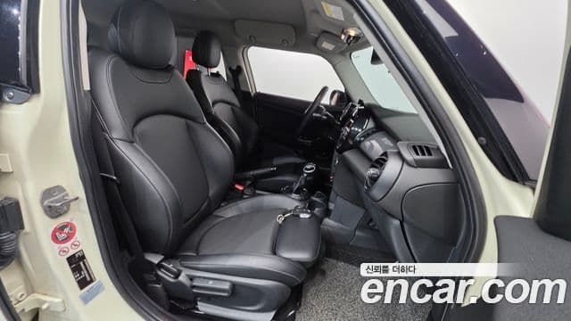 Mini Cooper 3세대, 2015 10