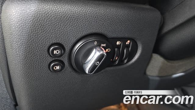 Mini Cooper 3세대, 2015 13